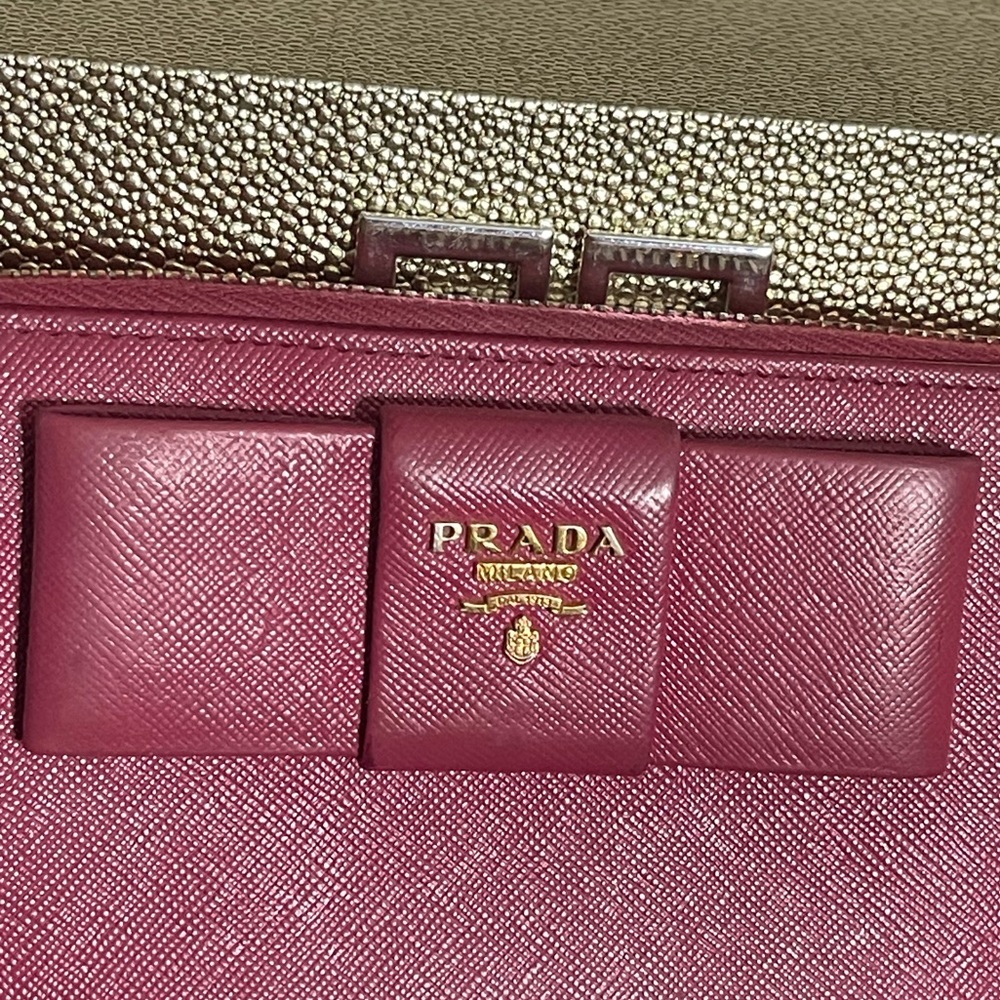 Authentic Prada Saffiano Bow Zip Around Wallet - Picture 3 of 12